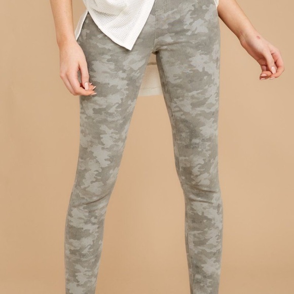 SPANX Pants - Spanx Grey Camo Jean-ish Leggings Size L